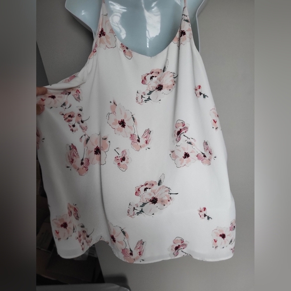 Essentials White and Pink Floral Camisole, Size 2XL - Picture 2 of 5